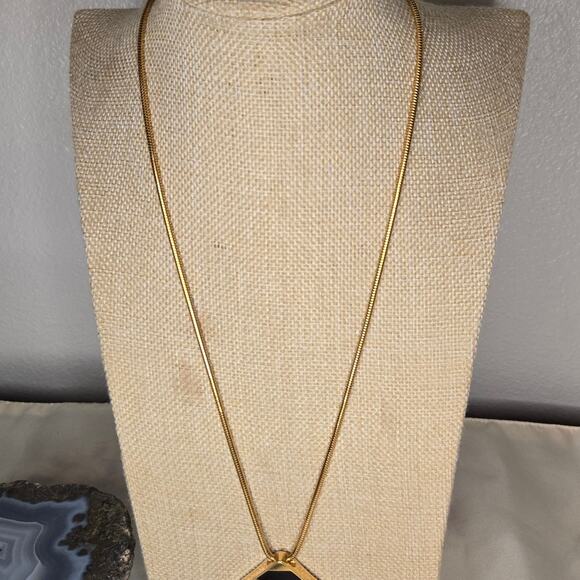 VINTAGE 1977 GIVENCHY PARIS ENAMELED RUNWAY NECKLACE - Picture 3 of 11